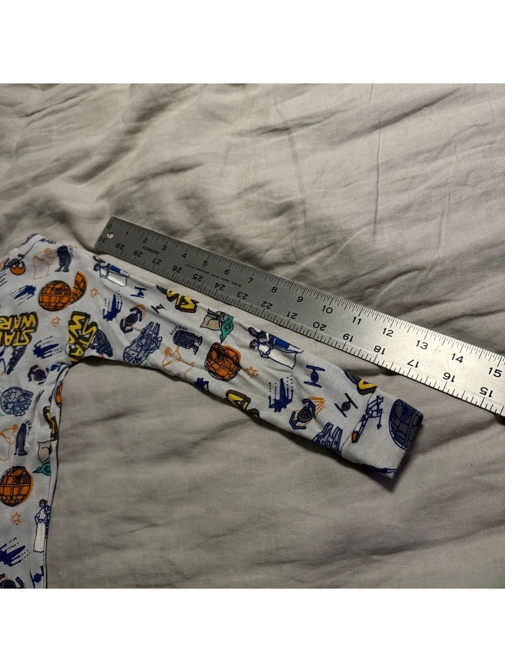 white gap star wars print pajama set